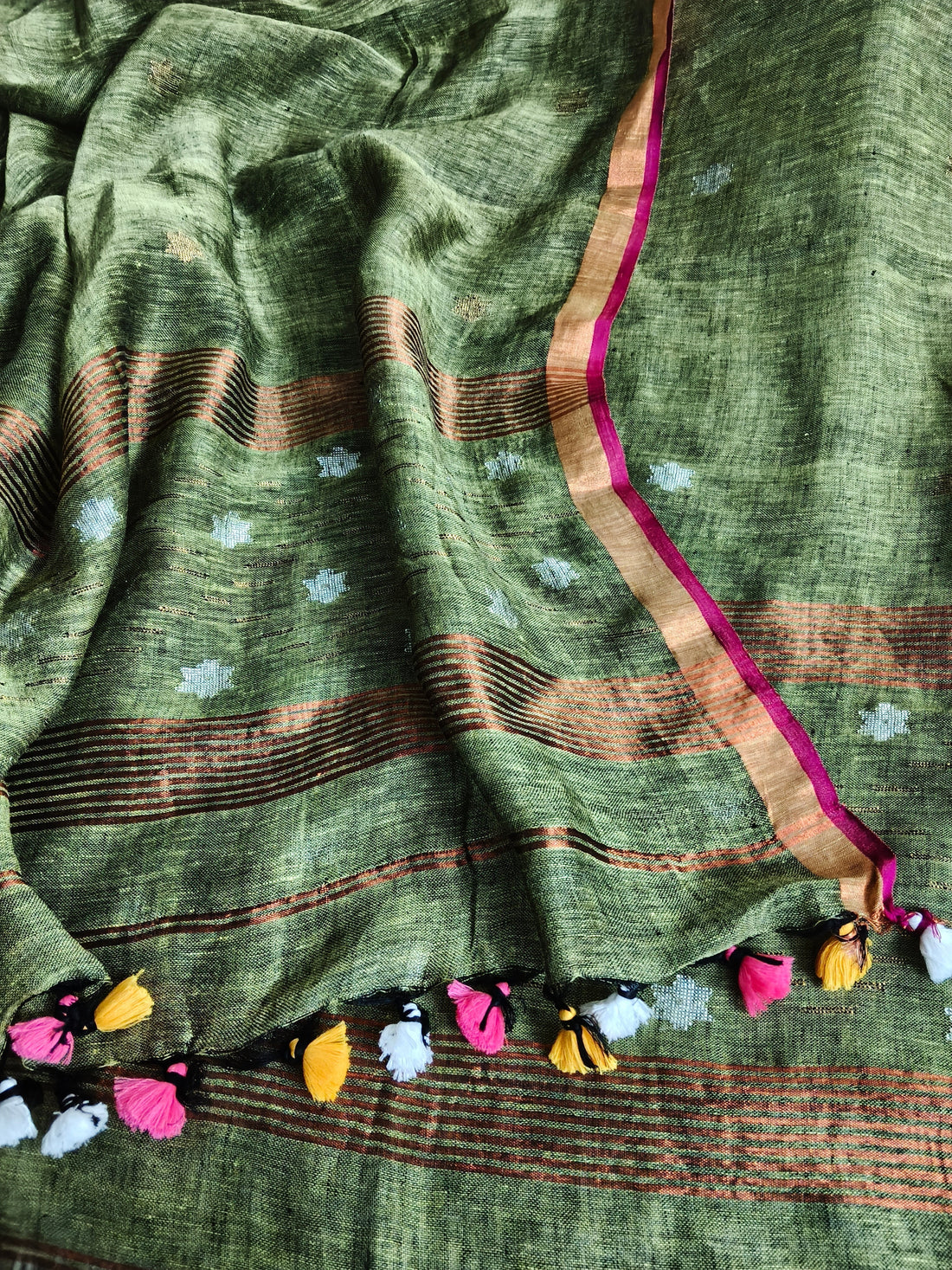 The Ultimate Guide to Linen Fabric: Benefits and Easy Care Tips