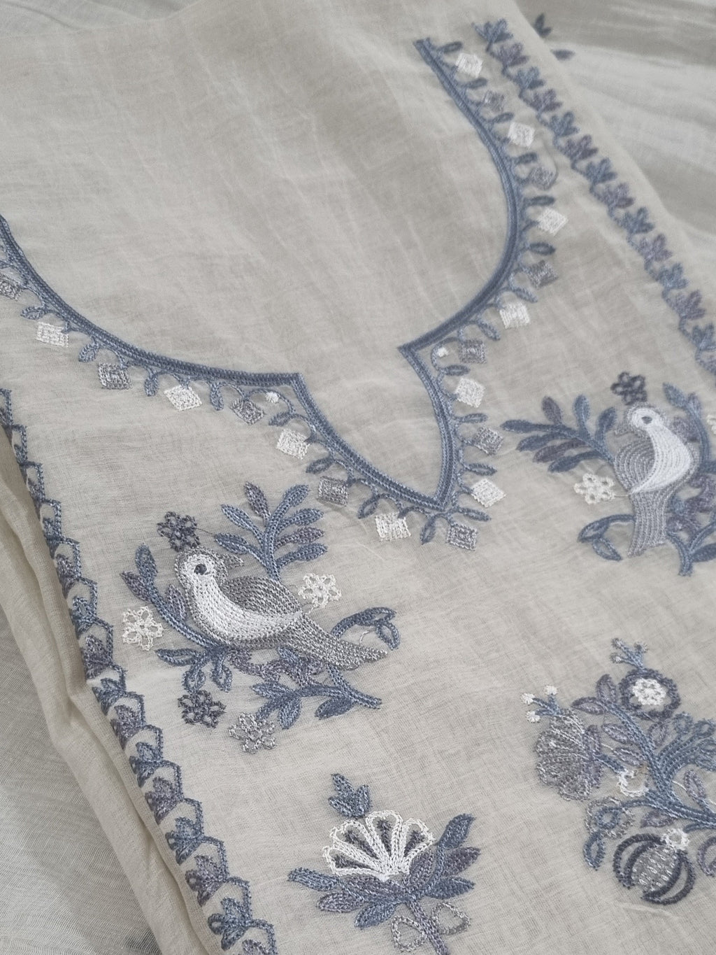 Off White Chanderi Silk Suit Set with Santoon Bottom and Stole Dupatta – Unstitched Dress Material