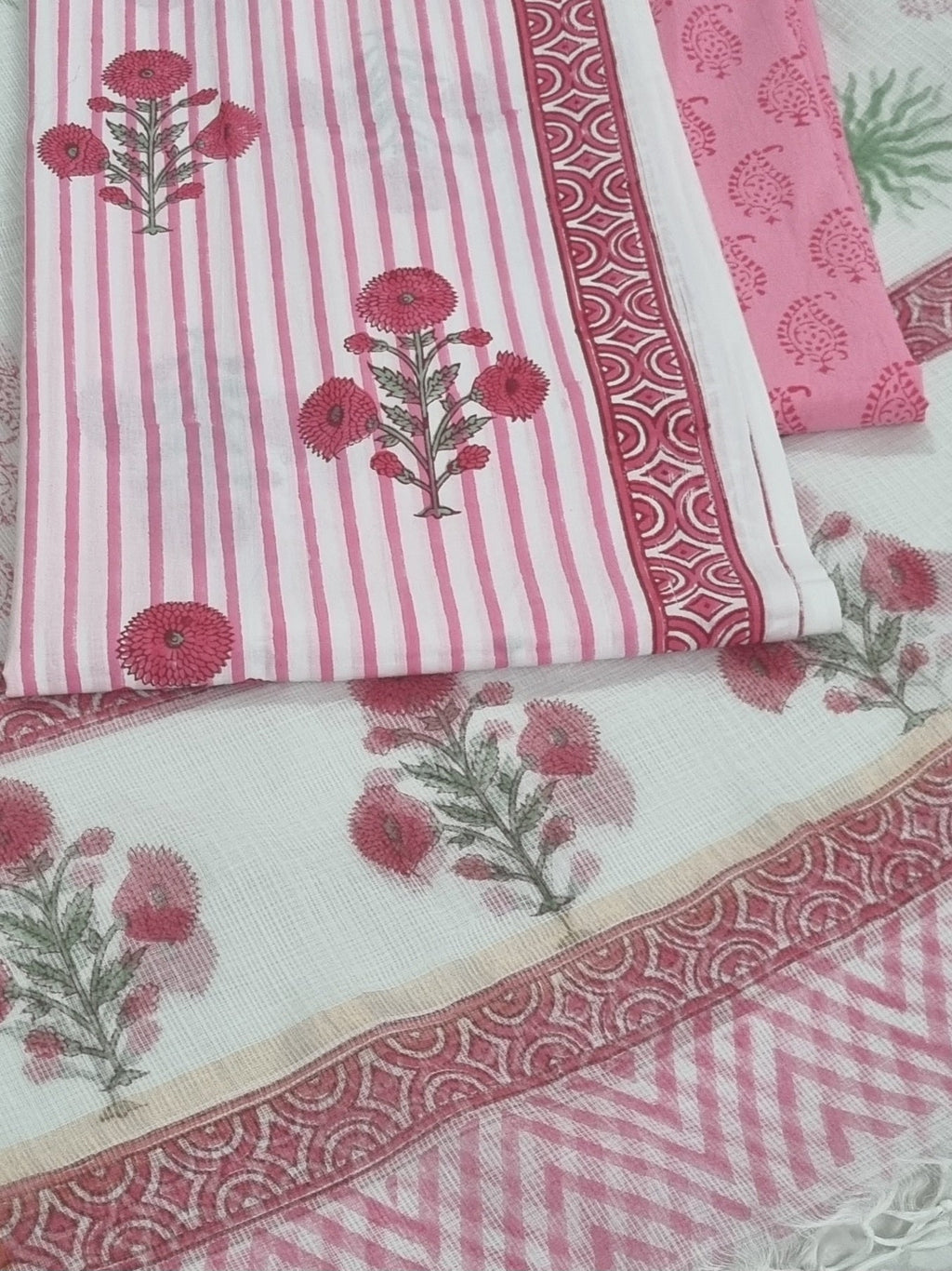 Block Print Kota Doria Dupatta in White and Pink – Detail View