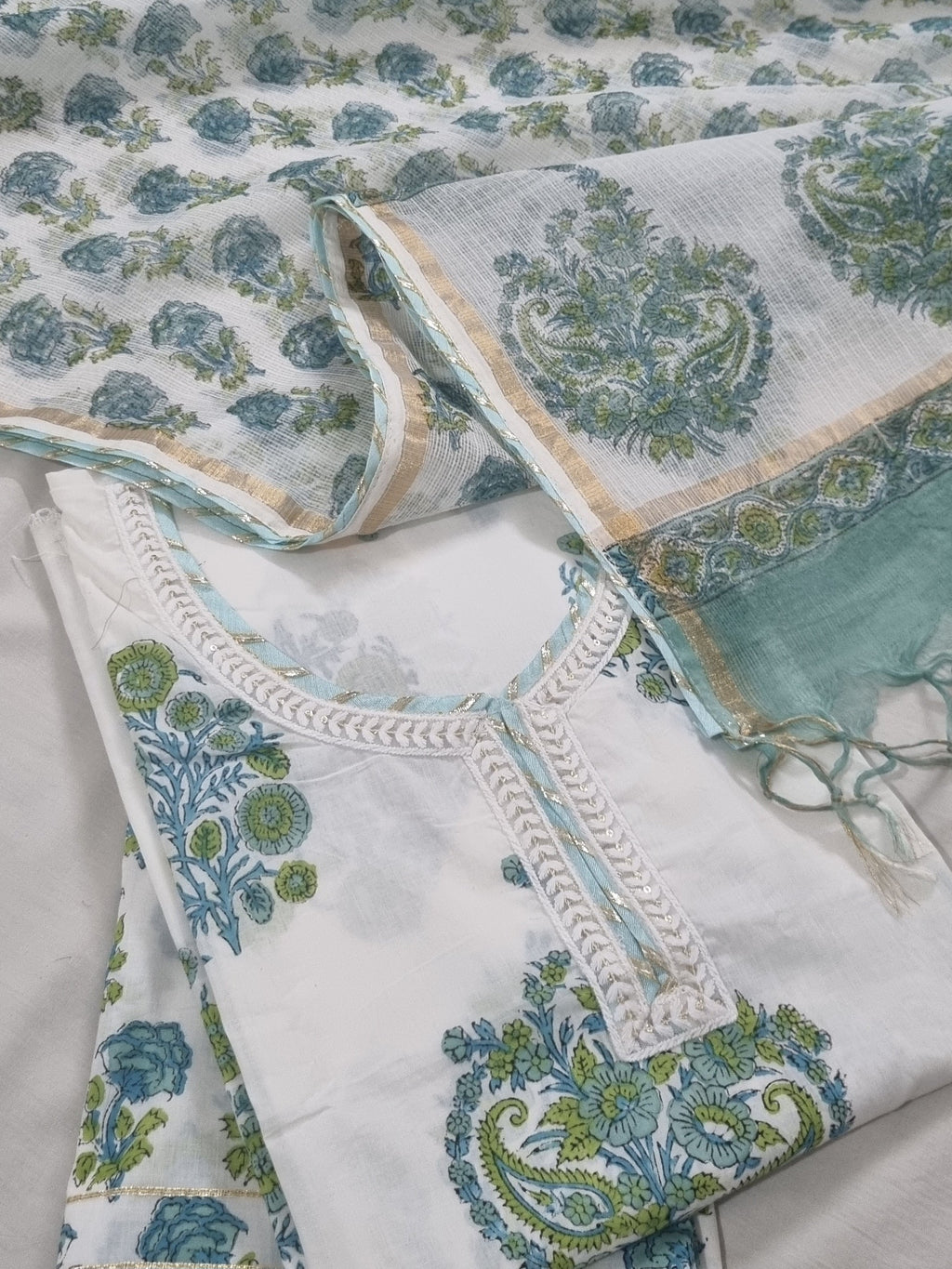 Block Printed Kota Doria Dupatta – Indian Handloom – Close View