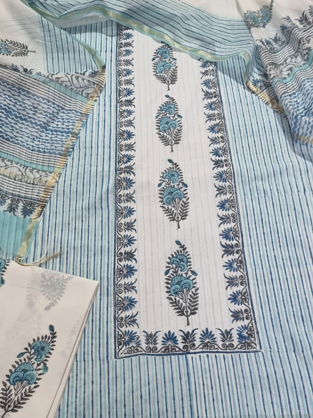 Handloom cotton unstitched suit with Mughal block print – detail view