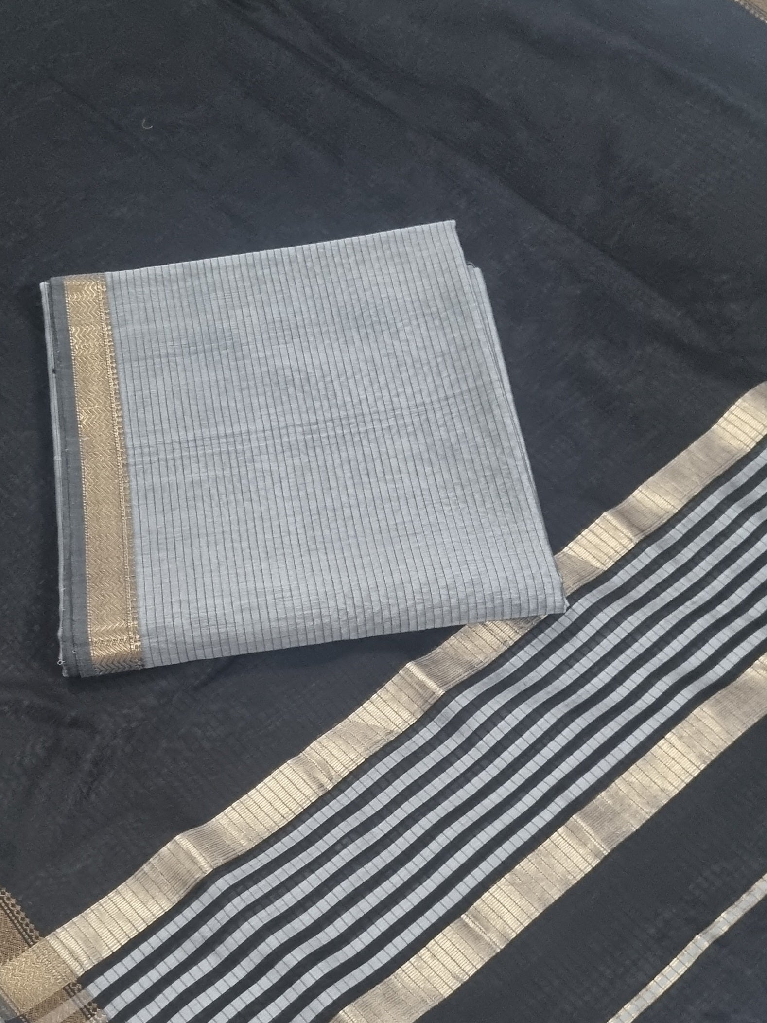 Maheshwari Silk Zari Suit Set Grey Black – Detail View