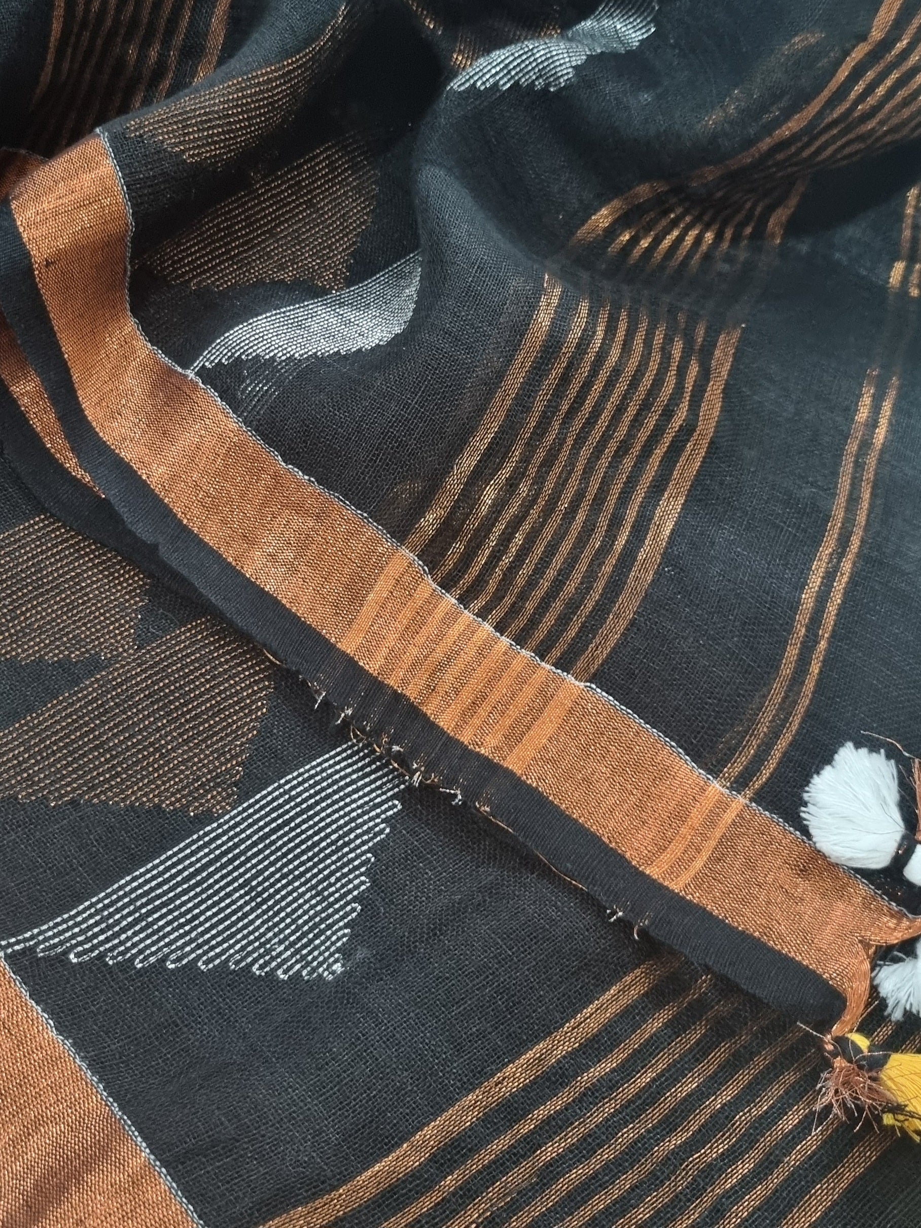Black 60 Lea linen Kurta Dupatta fabric – all-over inverted triangle Zari motifs, handloom unstitched suit material