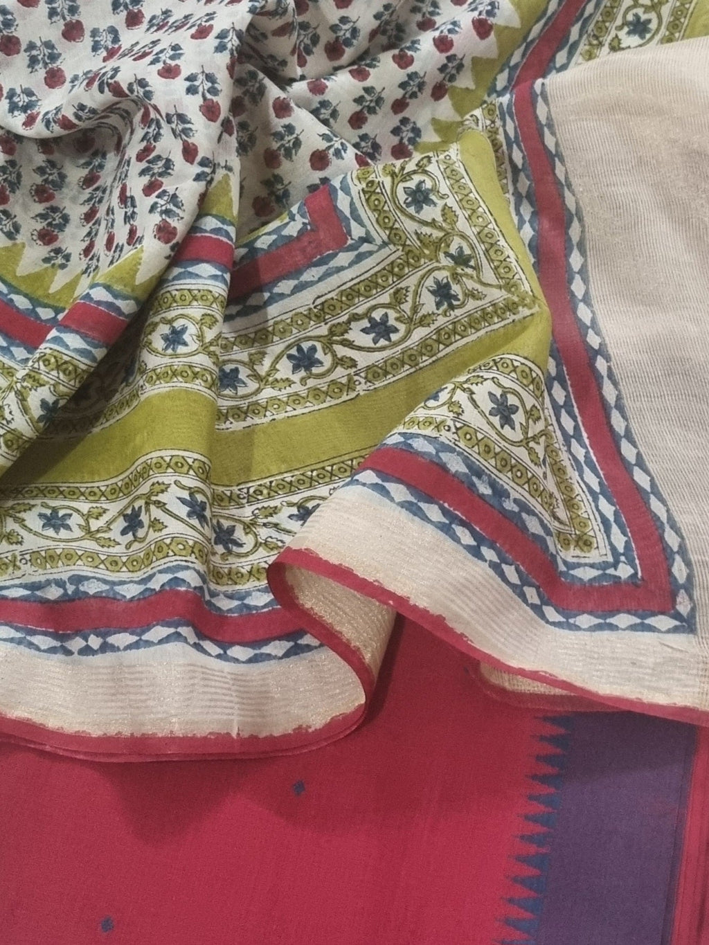 Red and blue handloom cotton suit set with Chanderi silk dupatta – fabric drape view