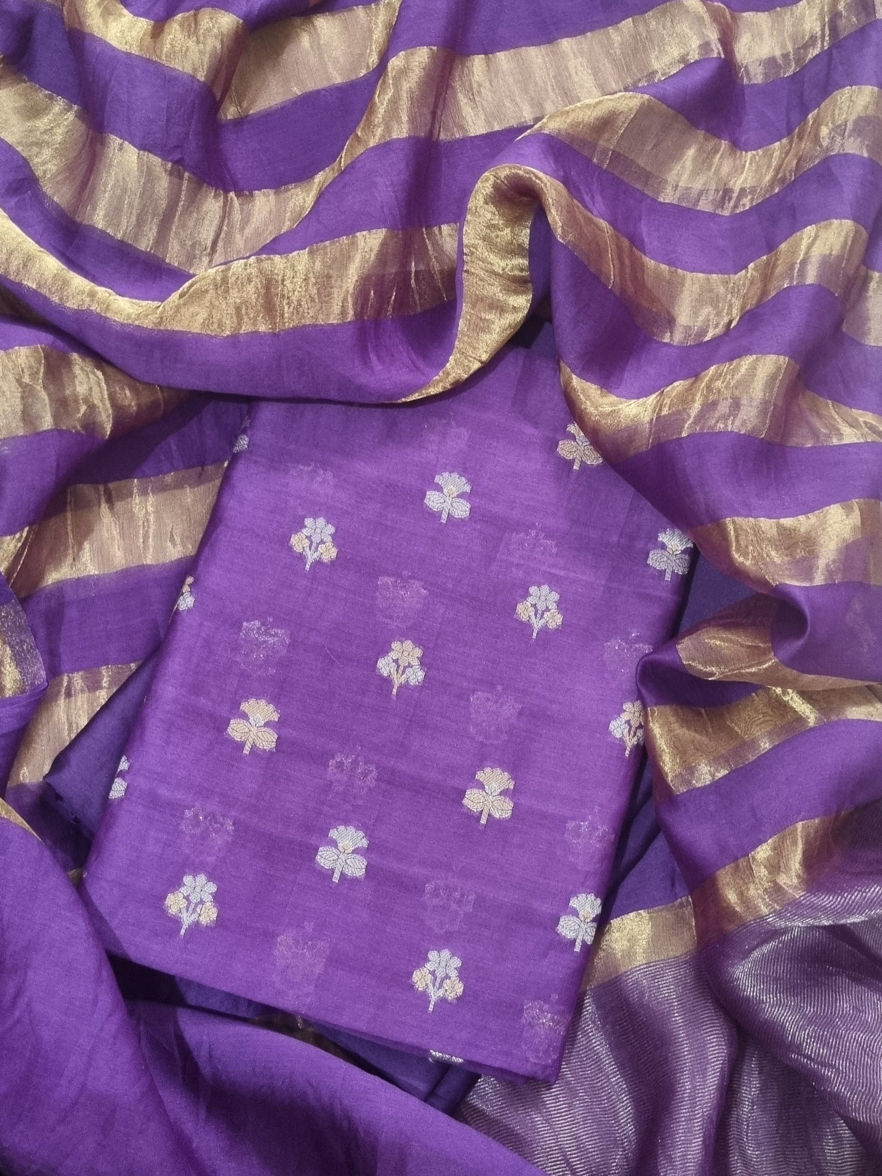 Banarasi Karwa Booti 3-piece unstitched suit – purple handloom detail