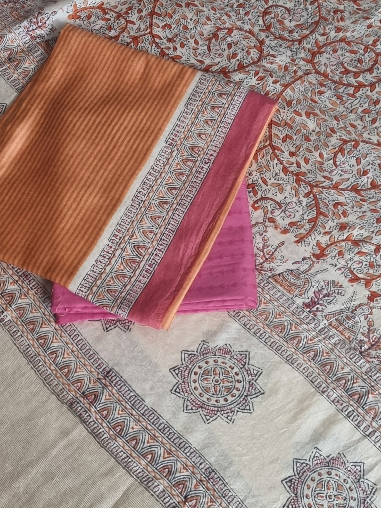 Kalamkari dupatta with Zari border – orange and beige 3-piece suit set – Tantuvanacrafts