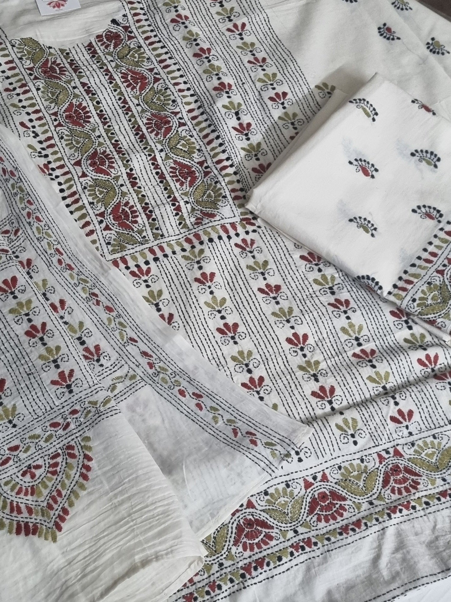 Close-up of Kantha Embroidery on Cream Cotton Kurta Fabric - Multicolour Hand-Stitched Motifs | SKU 1114