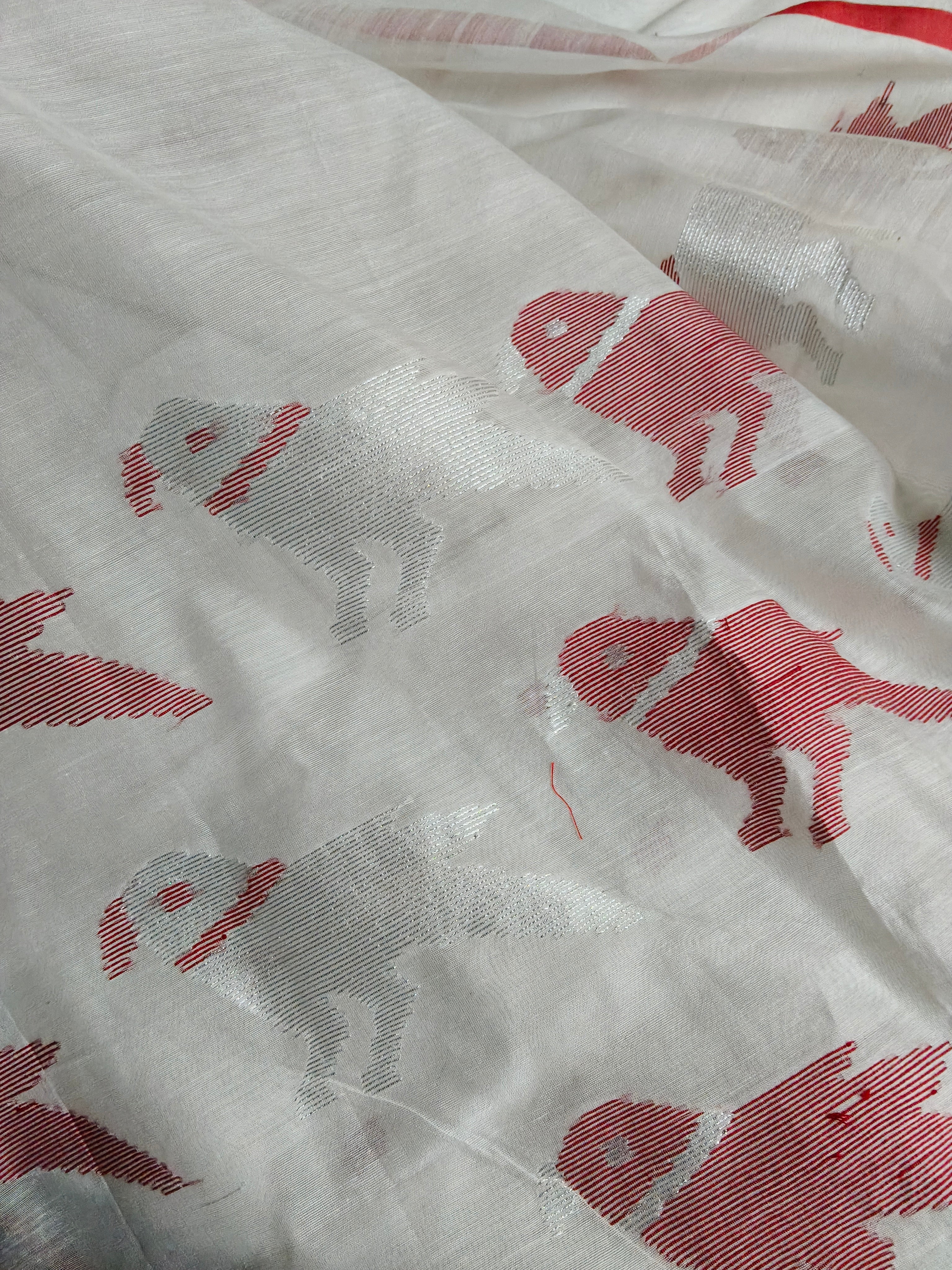Bengal Muslin Jamdani Unstitched Set – White and Red Handwoven Fabric, Indian Handloom
