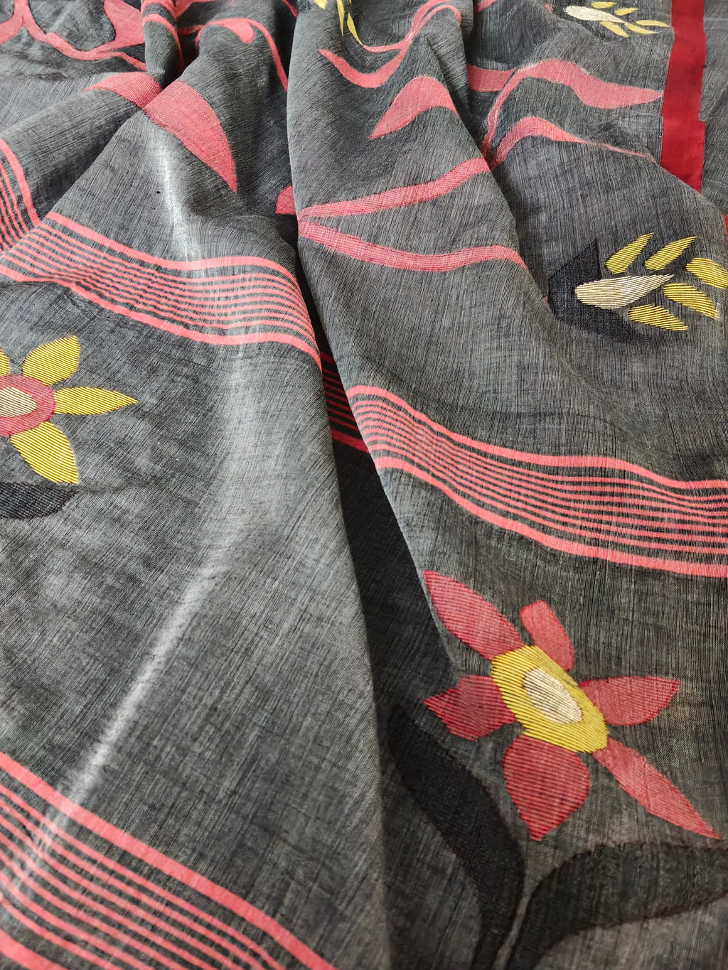 Handwoven Jamdani dupatta detail – grey base with multicolor woven floral pattern, Indian handloom
