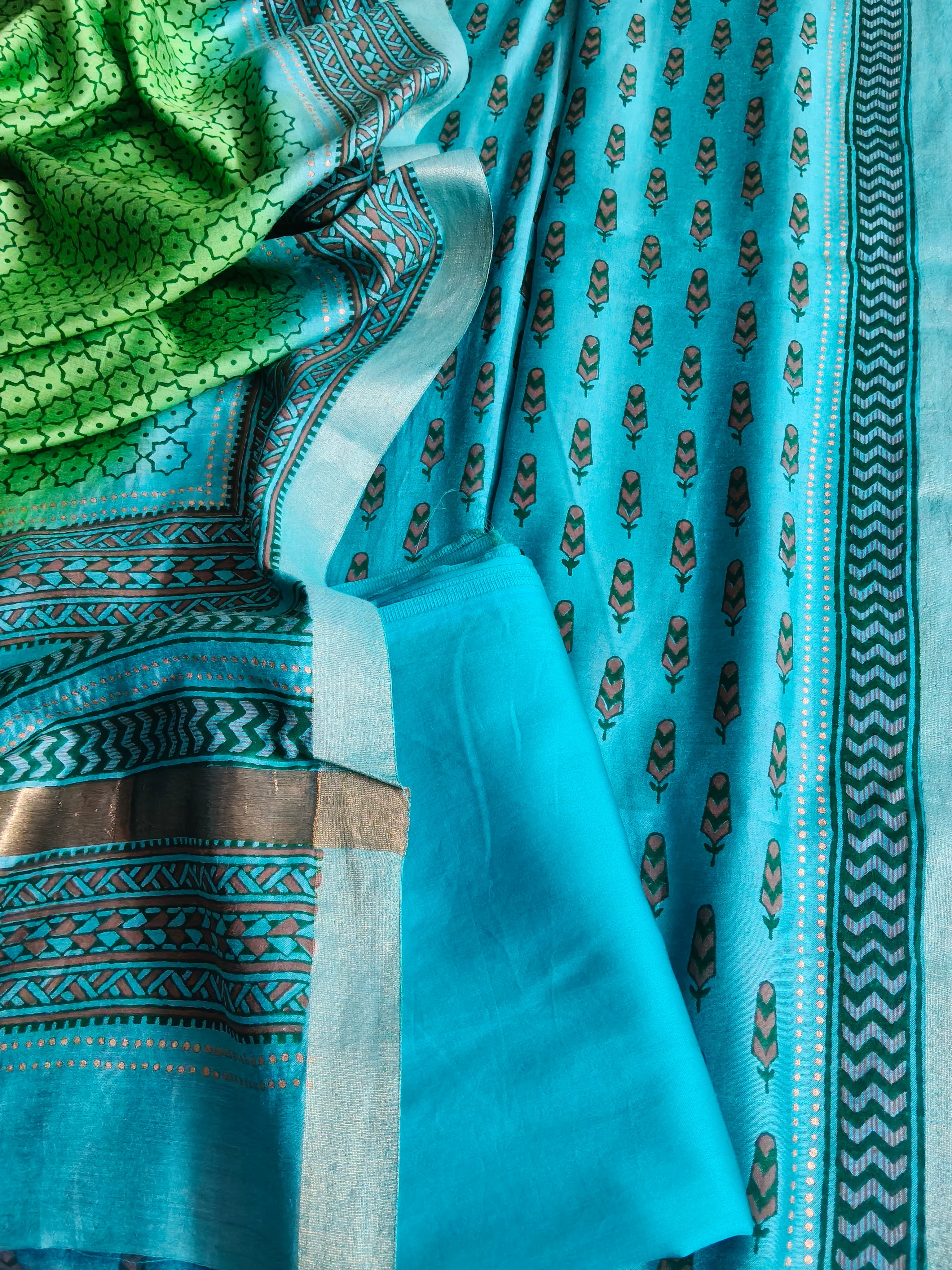 Maheshwari Silk Unstitched Salwar Suit – Teal Blue Kurta Fabric Close-up