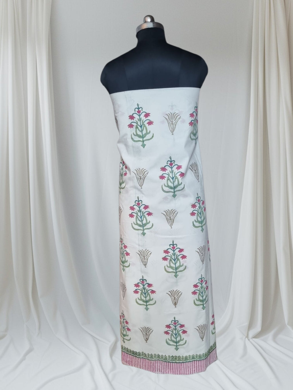 Block print cotton kurta fabric with dupatta – Back Side 