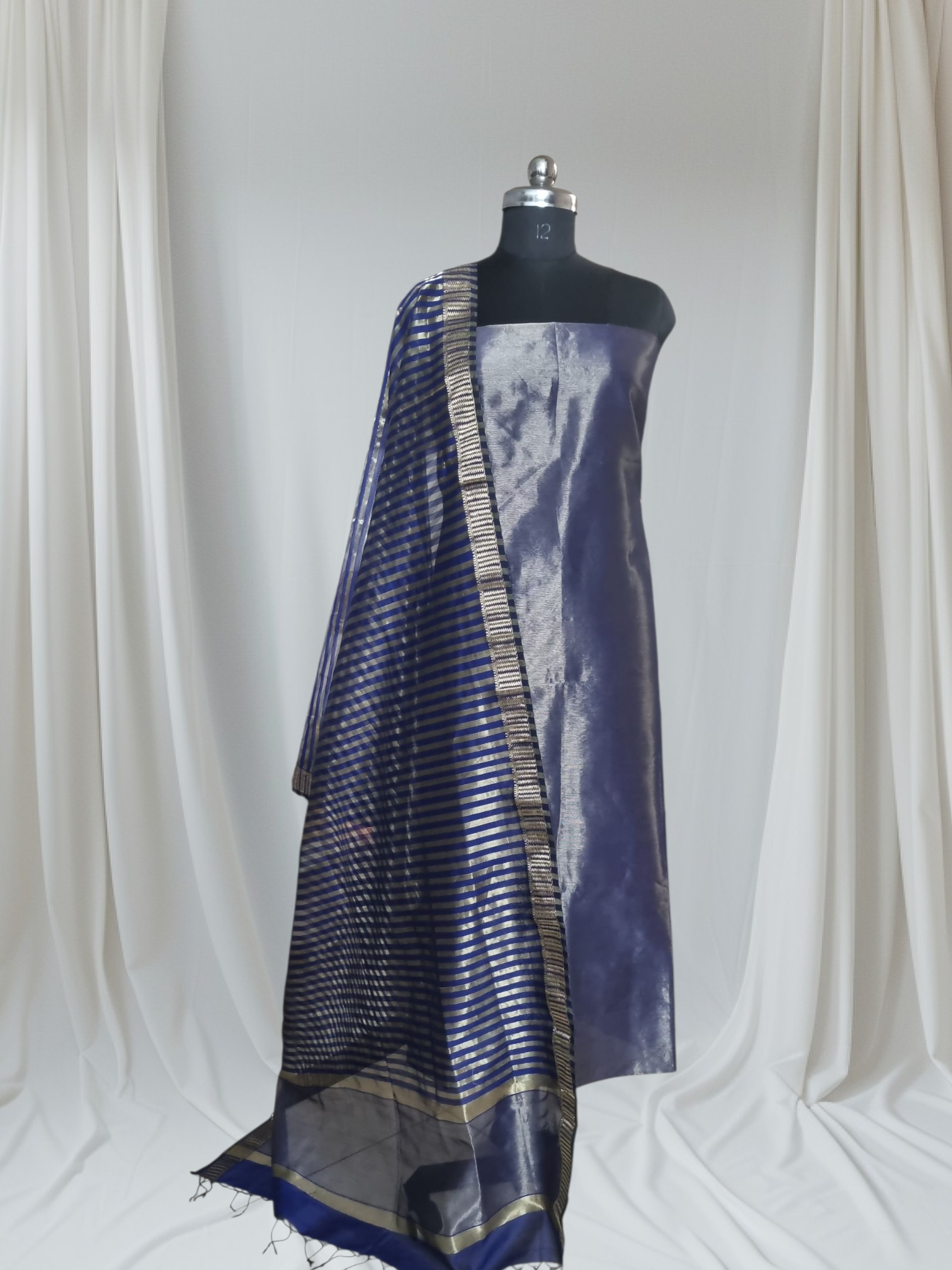 Royal Blue Maheshwari Silk Zari 2-Piece Unstitched Suit Set – Kurta and Dupatta fabric