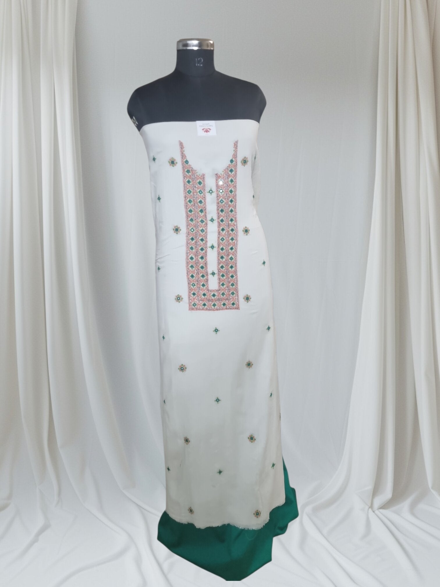 Hand-embroidered Kantha cotton 2-piece co-ord set – Indian handloom ethnic wear