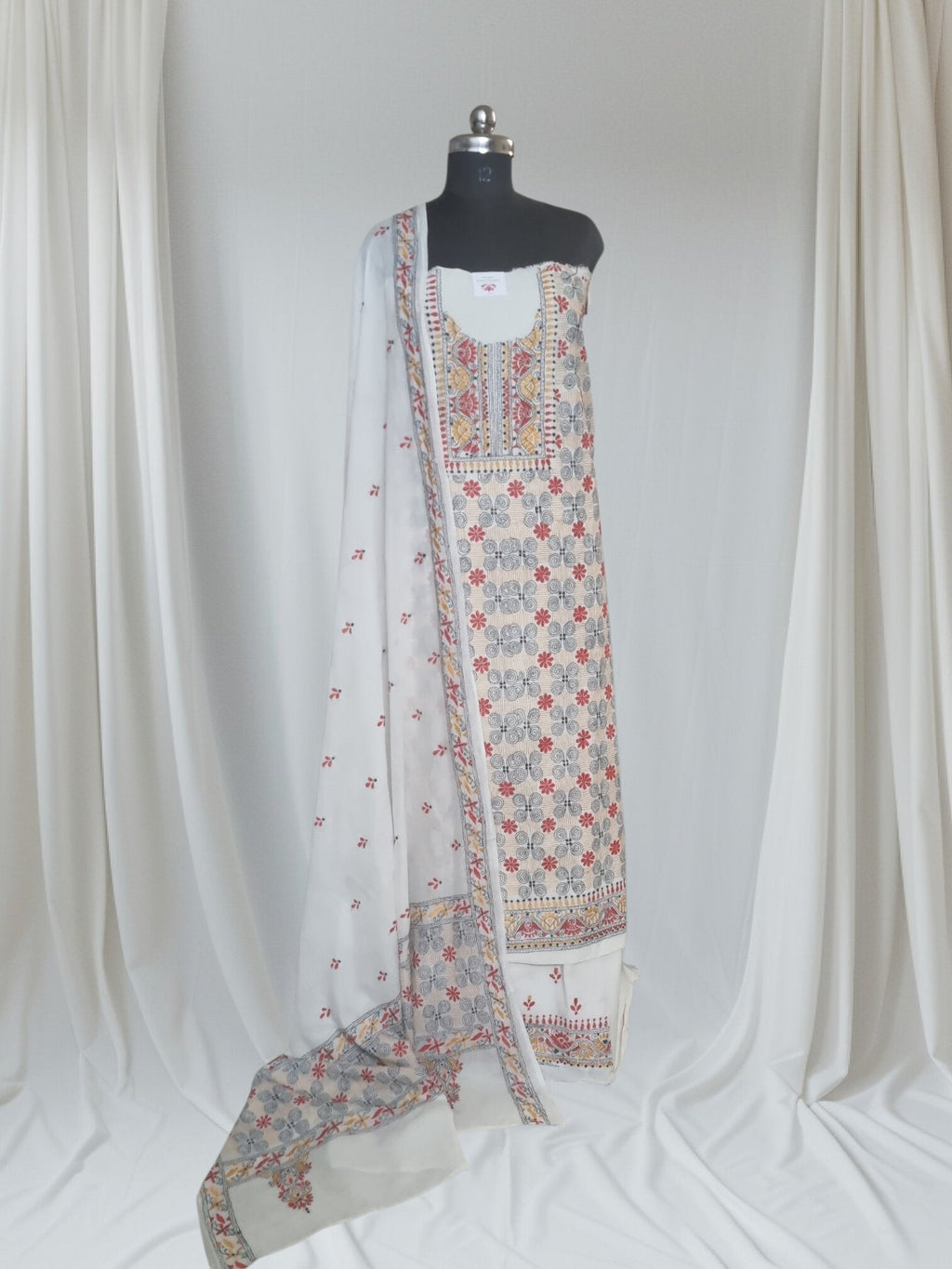Indian handloom 3-piece Kantha suit set – cream multicolour styled portrait