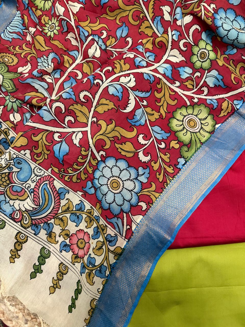 Close-up of hand pen Kalamkari dupatta body and border – dense crimson red floral vine with blue flowers and peacock motif on ivory pallu, blue Zari border, Mangalgiri silk