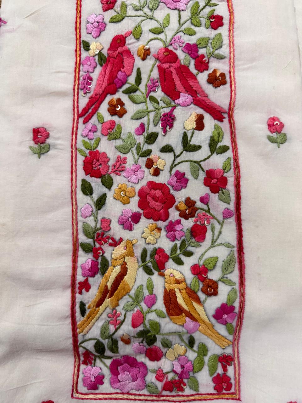 Red bird Parsi Gara embroidery on Indian handloom cotton suit set – close-up detail
